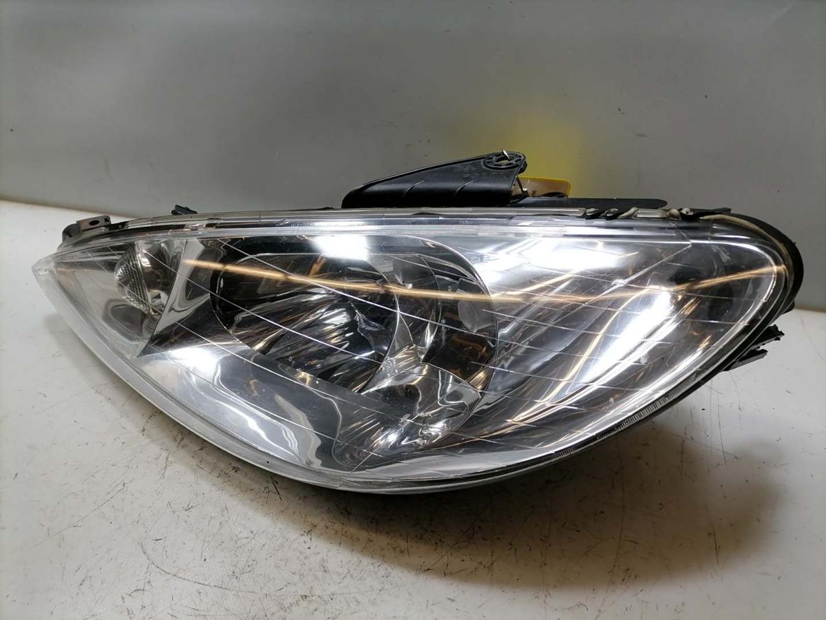 Peugeot 206 original Scheinwerfer vorn links Halogen Bj.2003